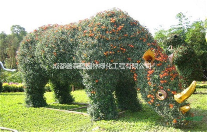 假草坪園林景觀造型 仿真植物植物雕塑 成都動(dòng)物綠雕廠家