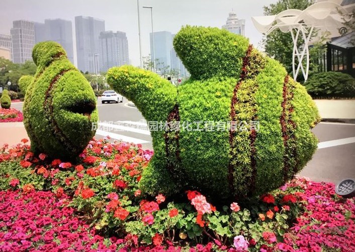 真植物花柱 定制真植物綠雕 真植物景觀雕塑 草花綠雕