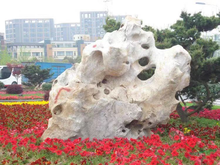 太湖石點(diǎn)綴精品窟窿石 風(fēng)景石
