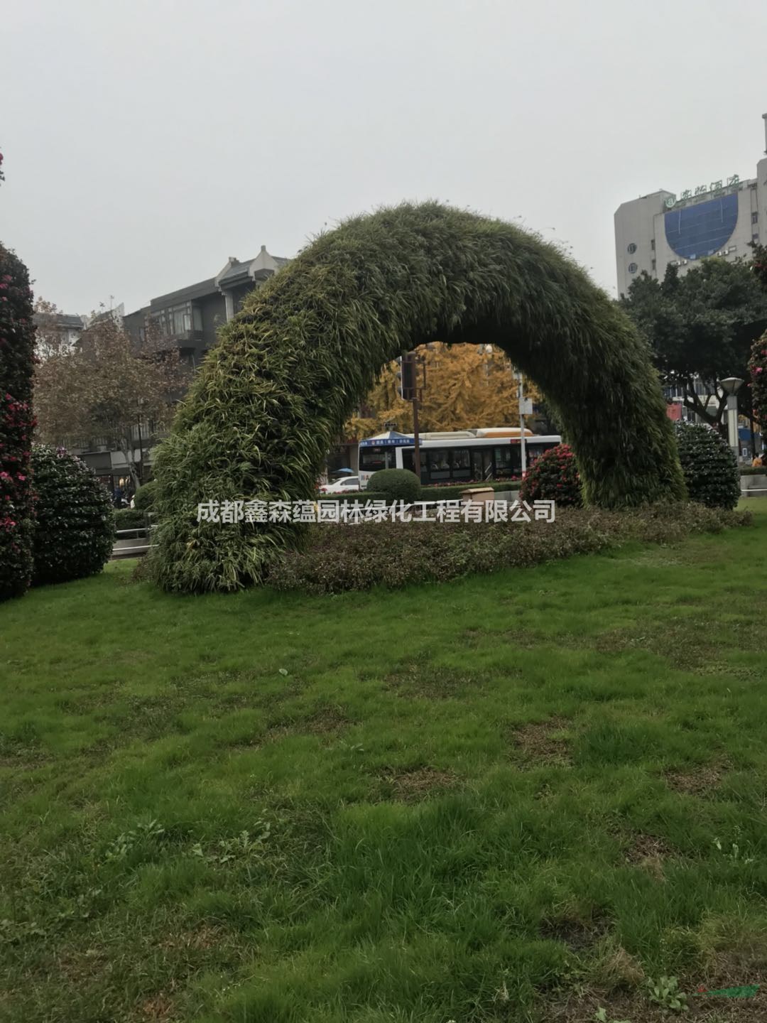 生態(tài)植物雕塑廠家 成都仿真植物造型 假植物綠雕造型