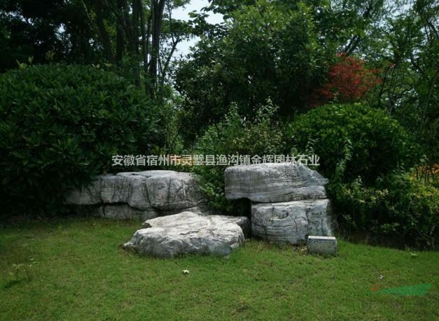 大小規(guī)格草坪石基地 找安徽金輝園林石業(yè)