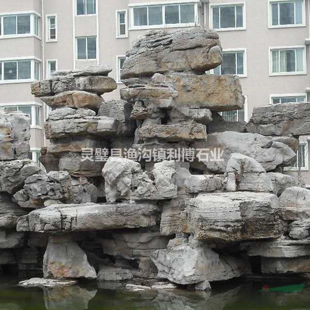 龜紋石假山施工案例/龜紋石假山的疊石技法